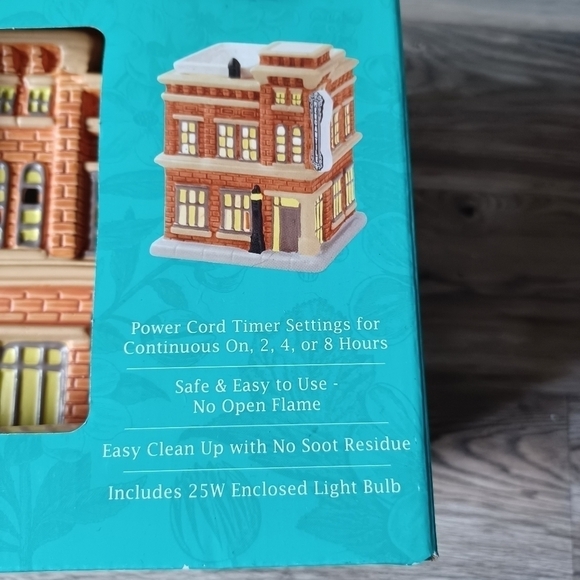 Pioneer Woman Scented Wax Warmer - Mercantile - Picture 3 of 3